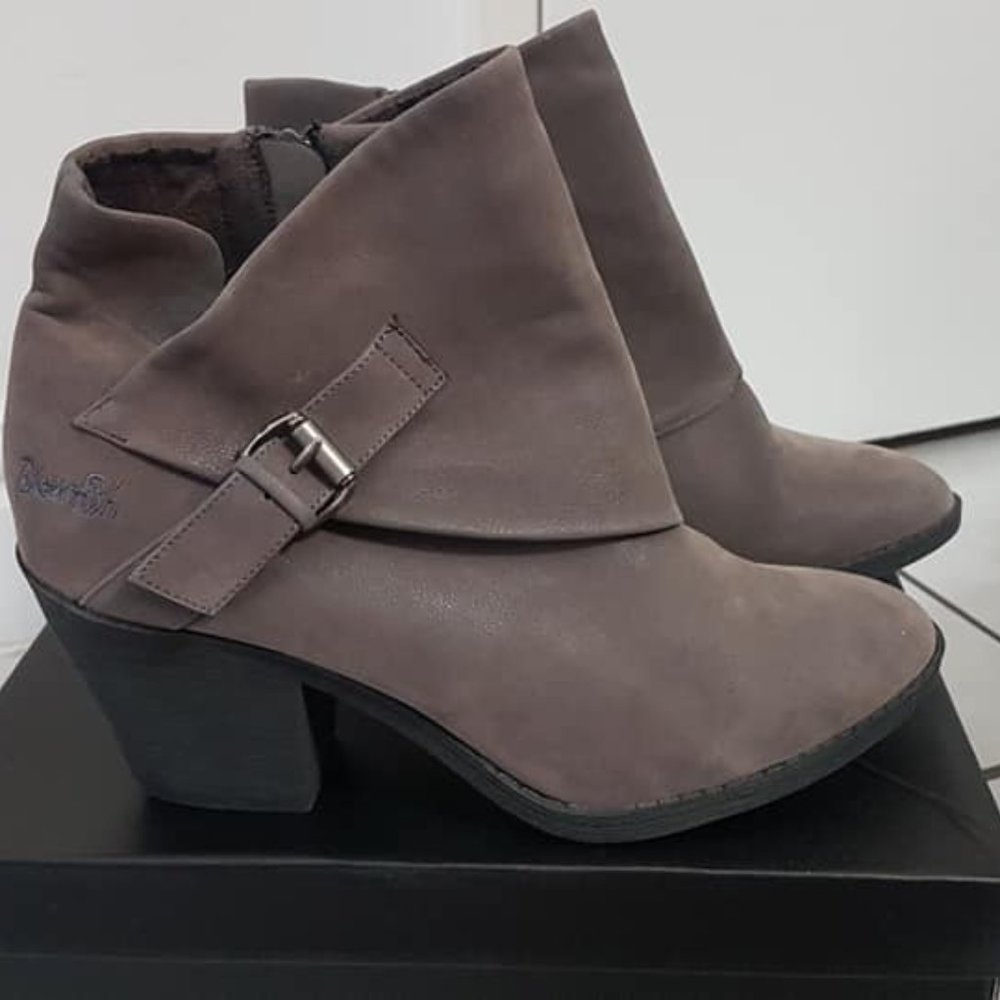 Blowfish Booties